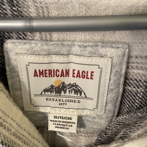 American Eagle Plaid Hooded Shirt - Picture 2 of 4